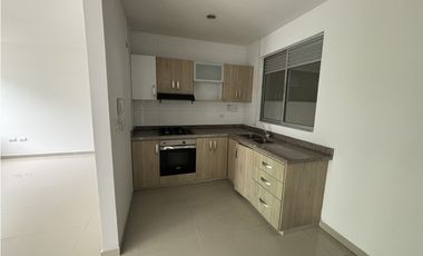 SE VENDE  APARTAMENTO EN LA CASTELLANA DE MONTERA