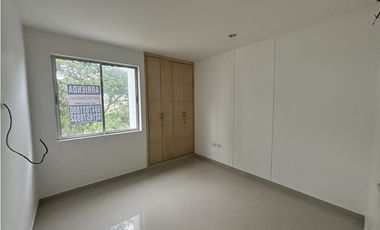 SE VENDE  APARTAMENTO EN LA CASTELLANA DE MONTERA