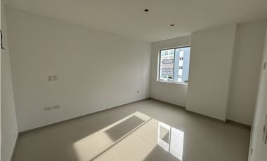 SE VENDE  APARTAMENTO EN LA CASTELLANA DE MONTERA