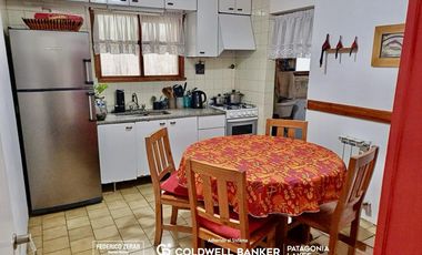 VENTA departamento de 4 dormitorios, de 100 mts, centro San Carlos de Bariloche
