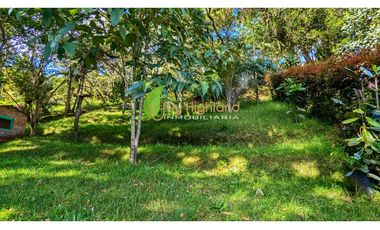 Finca Para La Renta En Guarne Con Casa y Bodega