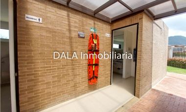 SE  ARRIENDA LOCAL EN CAJICA, VIA TABIO. INMOBILIARIAS CAJIC