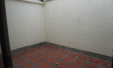 ARRIENDO CASA EN LAURELES - ESTADIO