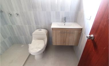 ARRIENDO CASA EN LAURELES - ESTADIO