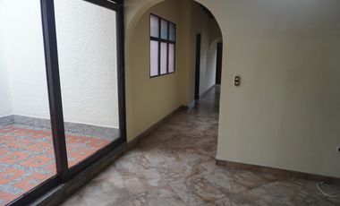 ARRIENDO CASA EN LAURELES - ESTADIO