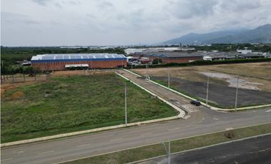 LOTE EN VENTA PARQUE VALLEMIO AUTOPISTA CALI YUMBO PARA DESARROLLO