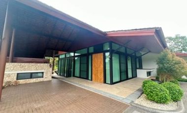 5 Bedroom Villa for sale at Summit Green Valley