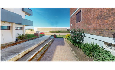 AMBIENTE UNICO EN EDIFICIO FRENTE AL MAR