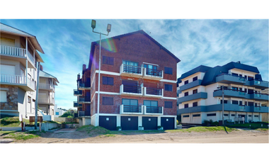 AMBIENTE UNICO EN EDIFICIO FRENTE AL MAR