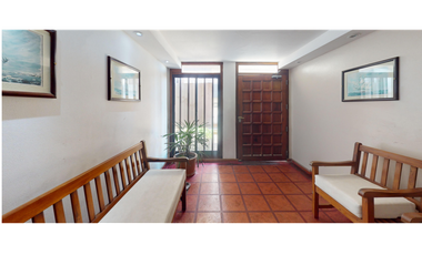 AMBIENTE UNICO EN EDIFICIO FRENTE AL MAR