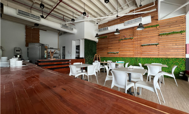 ALQUILER LOCAL PARA BAR-RESTAURANTE EN PLAZA COMERCIAL, AVE BALBOA (8)