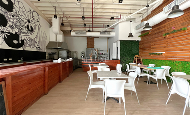 ALQUILER LOCAL PARA BAR-RESTAURANTE EN PLAZA COMERCIAL, AVE BALBOA (8)