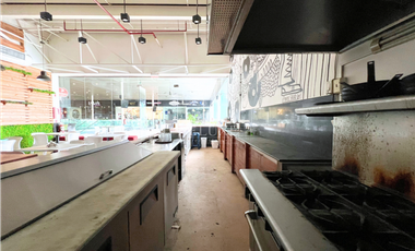 ALQUILER LOCAL PARA BAR-RESTAURANTE EN PLAZA COMERCIAL, AVE BALBOA (8)