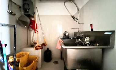 ALQUILER LOCAL PARA BAR-RESTAURANTE EN PLAZA COMERCIAL, AVE BALBOA (8)