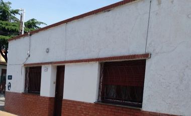 Casa para 2 Familias en venta en Villa Dominico