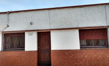 Casa para 2 Familias en venta en Villa Dominico