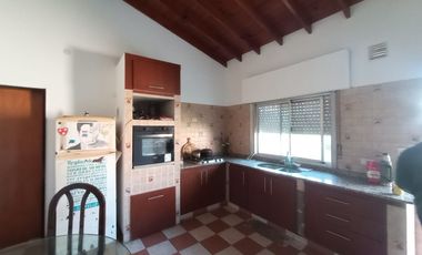 Casa en venta en Barrio Kennedy