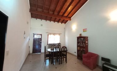 Casa en venta en Barrio Kennedy