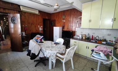 Depto.tipo casa de 4 ambientes en Venta en Villa crespo