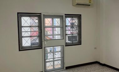FOR SELL Townhouse/Townhome  Baan Thanarom BTS-Nana CX-108923