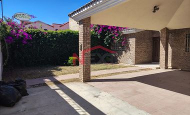 VENTA RESIDENCIA AL NORTE BLVD MUSA DE LEON