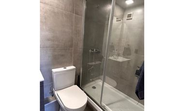 Departamento con diseño industrial, cómodo y cercano a la nueva línea 8 del Metro