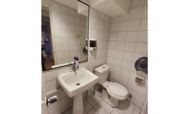 Oportunidad / Metro Pedro de Valdivia / Amplia Oficina