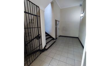 Oportunidad / Metro Pedro de Valdivia / Amplia Oficina