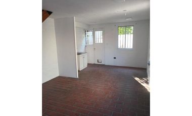 Se vende casa 2D+1B+ 2 Estac. cercana a Villaseca, Buin