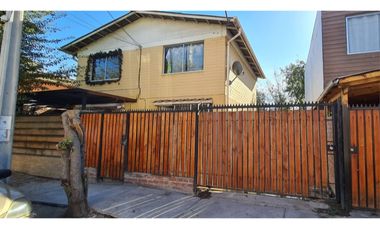 Se vende casa 2D+1B+ 2 Estac. cercana a Villaseca, Buin