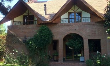Se vende casa  en barrio residencial en San Felipe