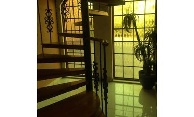 Se vende casa  en barrio residencial en San Felipe
