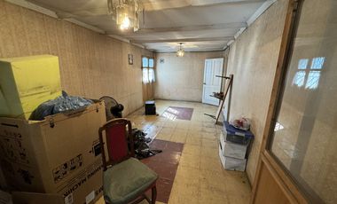 Terreno con 3 Casas de Excelente Potencial Comercial Pob. Malaquías Concha