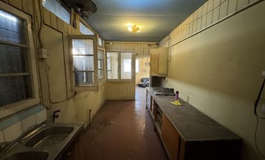 Terreno con 3 Casas de Excelente Potencial Comercial Pob. Malaquías Concha