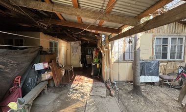 Terreno con 3 Casas de Excelente Potencial Comercial Pob. Malaquías Concha