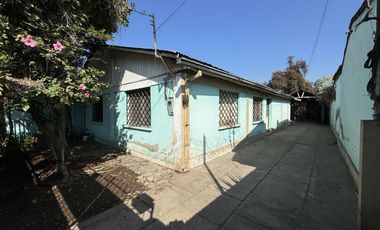 Terreno con 3 Casas de Excelente Potencial Comercial Pob. Malaquías Concha