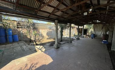 Terreno con 3 Casas de Excelente Potencial Comercial Pob. Malaquías Concha