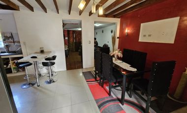 Oportunidad / Amplia Casa / Centro de Lampa / 5D+1B