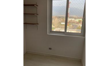 Se vende departamento en piso 10, con estac, bodega y excelente orientación