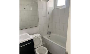 Se vende departamento en piso 10, con estac, bodega y excelente orientación