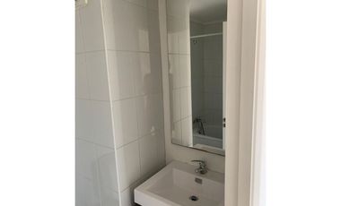 Se vende departamento en piso 10, con estac, bodega y excelente orientación