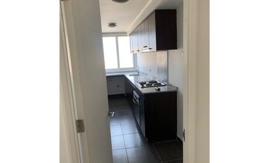Se vende departamento en piso 10, con estac, bodega y excelente orientación
