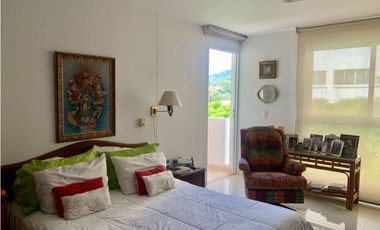 EXCELENTE APARTAMENTO EN BAVARIA