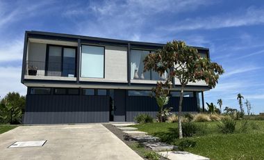 VENTA Casa Barrio Cerrado Acacias-Puertos del Lago-ESTRENAR-LAGUNA-Pileta-Domotica-LOSA RADIANTE