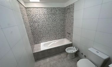 duplex de 3 ambientes con cochera y patio en Lomas de Zamora