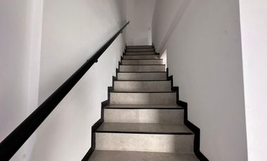 duplex de 3 ambientes con cochera y patio en Lomas de Zamora