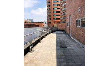 Vendo Oficina 438 mts La Strada Milla de Oro
