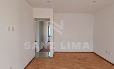 PUNTARENA RESIDENCIAL: Casa única con amplios espacios y luz natural.