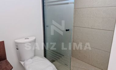PUNTARENA RESIDENCIAL: Casa única con amplios espacios y luz natural.