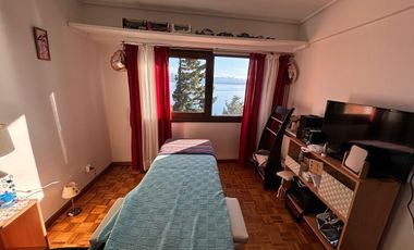 Departamento amplio, excelente vista al lago!
